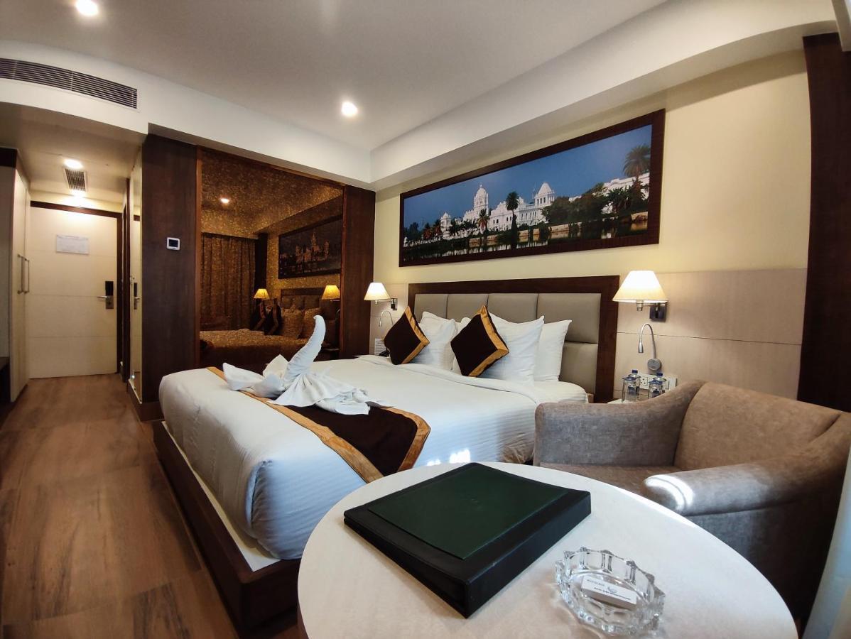 Hotel Rimi International Agartala Exterior foto