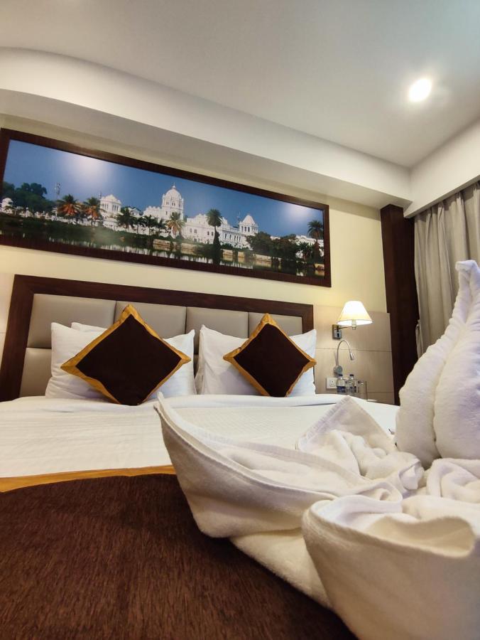 Hotel Rimi International Agartala Exterior foto